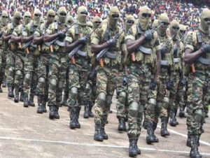 « Grande muette : Mamadi Doumbouya radie une centaine de militaires des effectifs de l’armée