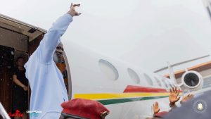 « Congés annuels » présidentiels : Doumbouya s’envole, l’opposition s’agite, l’armée rassure