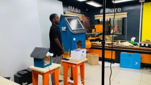 Guinée : Partager le surplus d’énergie solaire entre foyers