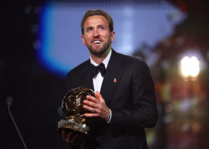 Football : à 33 ans Harry Kane remporte le Ballon d&rsquo;Or 2026, à Londres !
